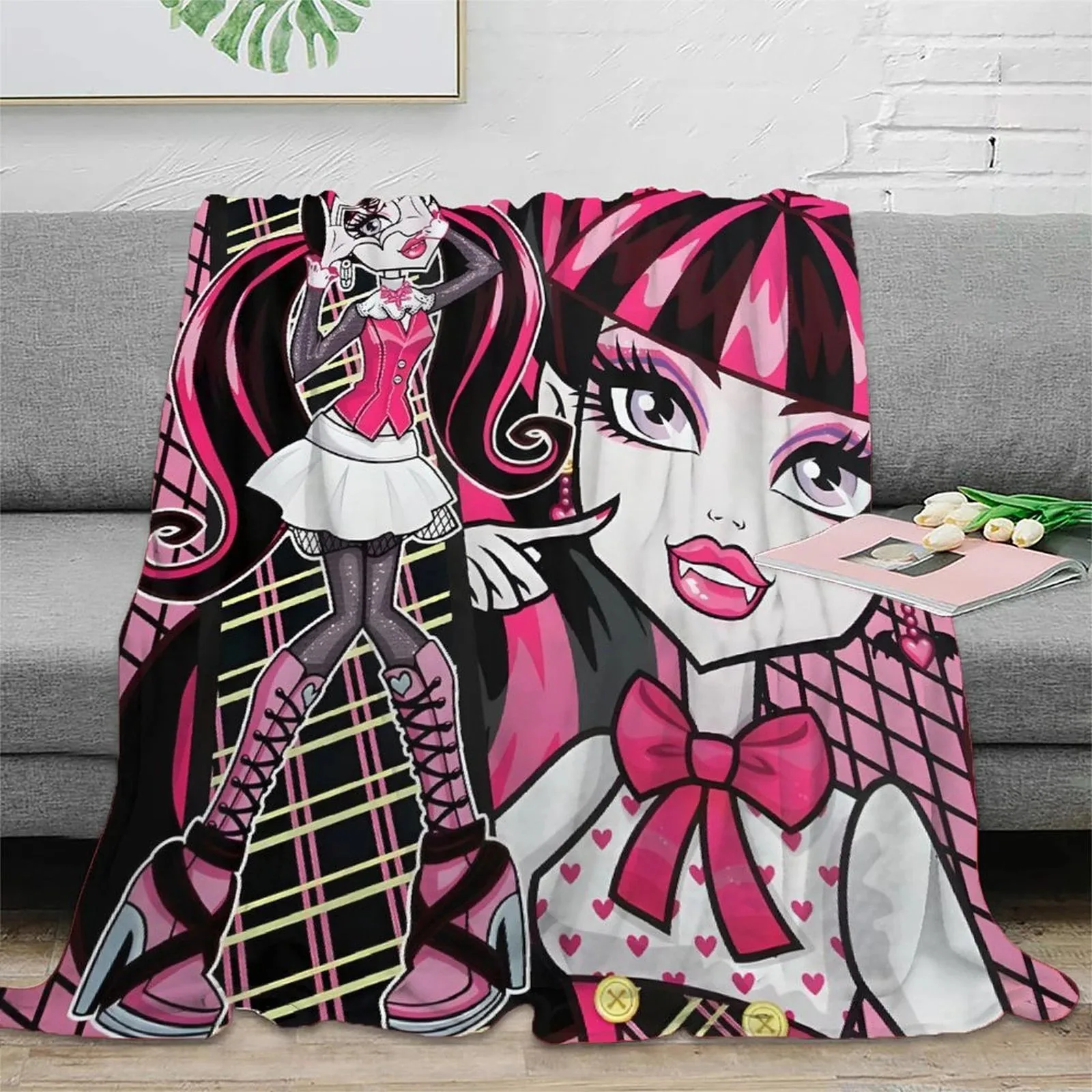 Monster High Draculaura Stripe Pink Fleece Throw Blanket - Image 3