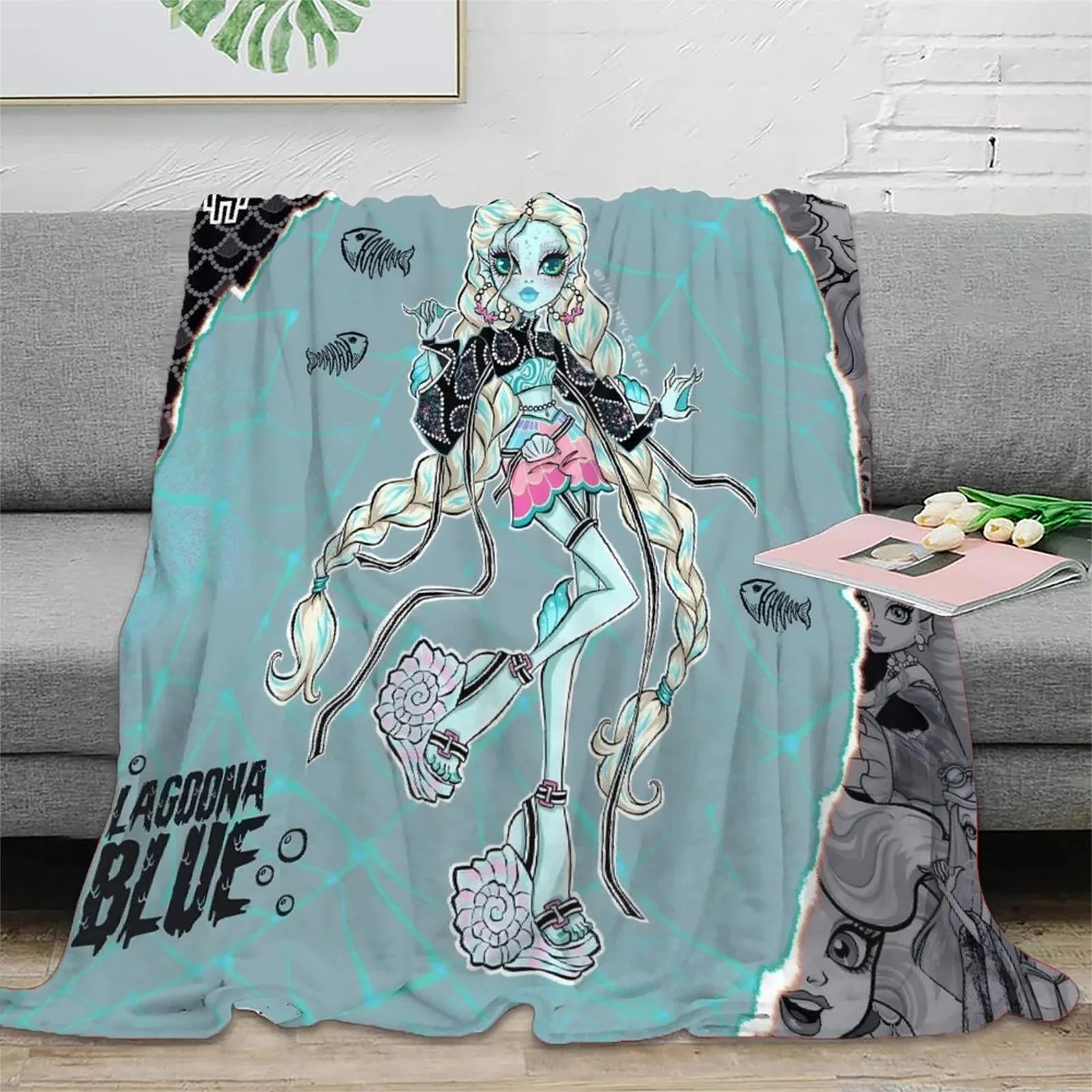 Monster High Lagoona Teal Fleece Throw Blanket - Image 2