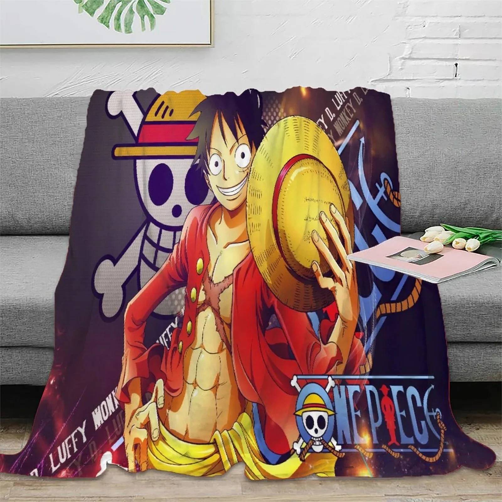 One Piece Purple Hat Salute Fleece Throw Blanket - Image 2