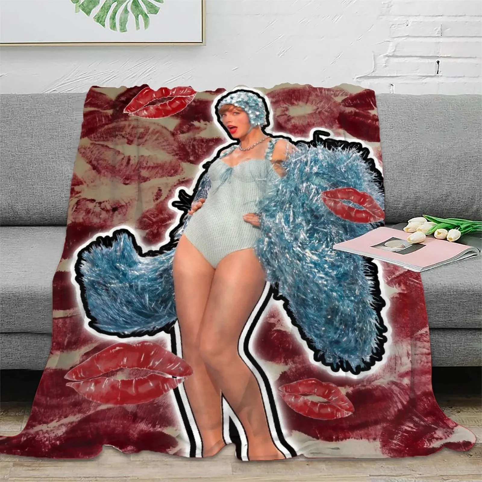 Taylor Swift Red Feather Stage Fleece Throw Blanket - Image 2